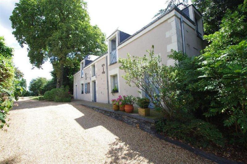 La Demeure Du Goupil Bed & Breakfast Brissac-Quince ภายนอก รูปภาพ