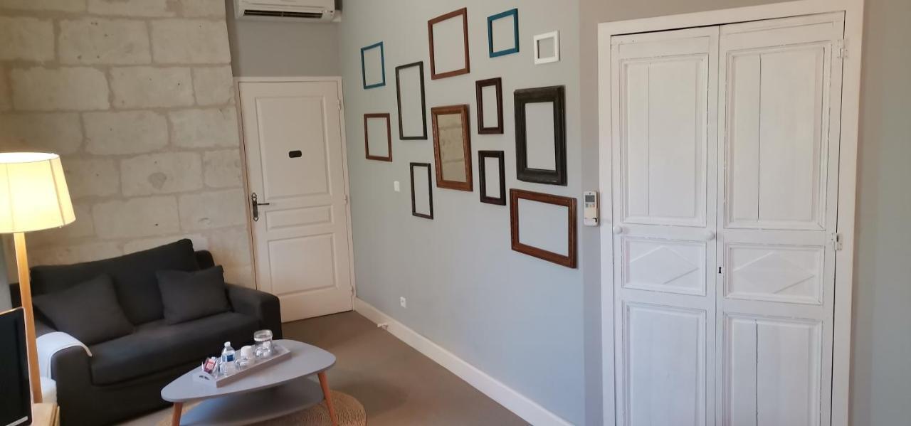 La Demeure Du Goupil Bed & Breakfast Brissac-Quince ภายนอก รูปภาพ