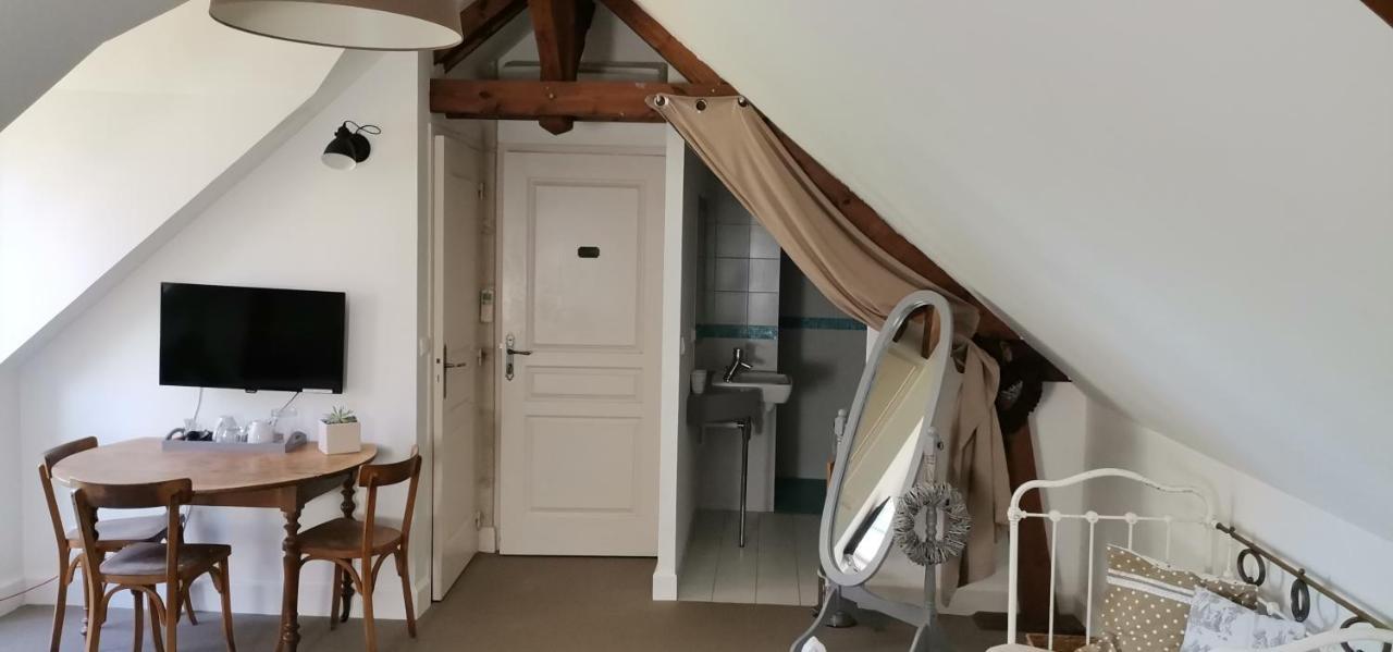 La Demeure Du Goupil Bed & Breakfast Brissac-Quince ภายนอก รูปภาพ