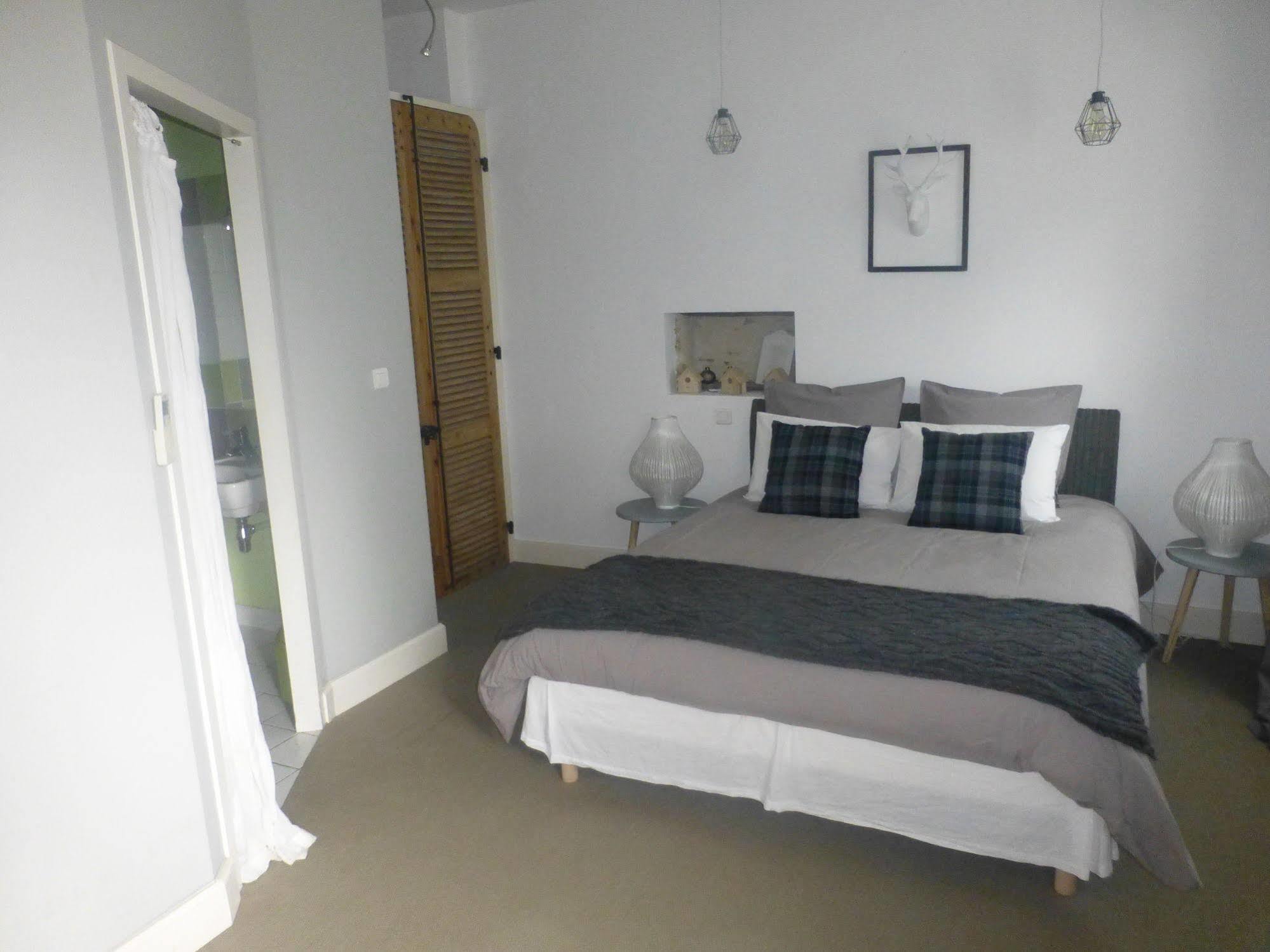 La Demeure Du Goupil Bed & Breakfast Brissac-Quince ภายนอก รูปภาพ
