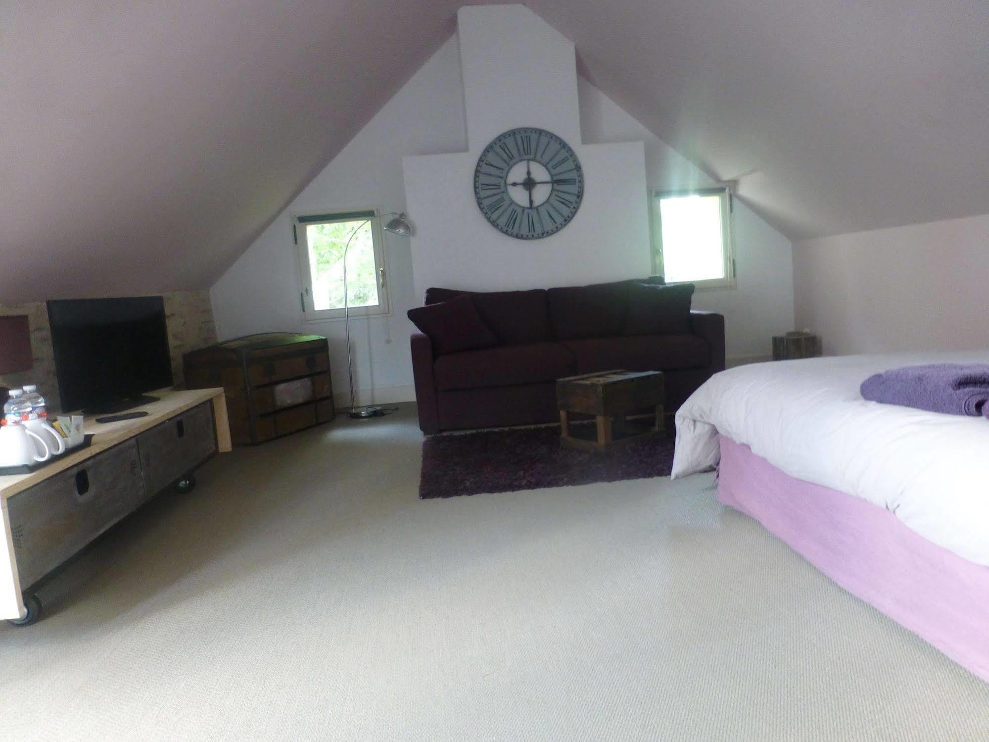 La Demeure Du Goupil Bed & Breakfast Brissac-Quince ภายนอก รูปภาพ