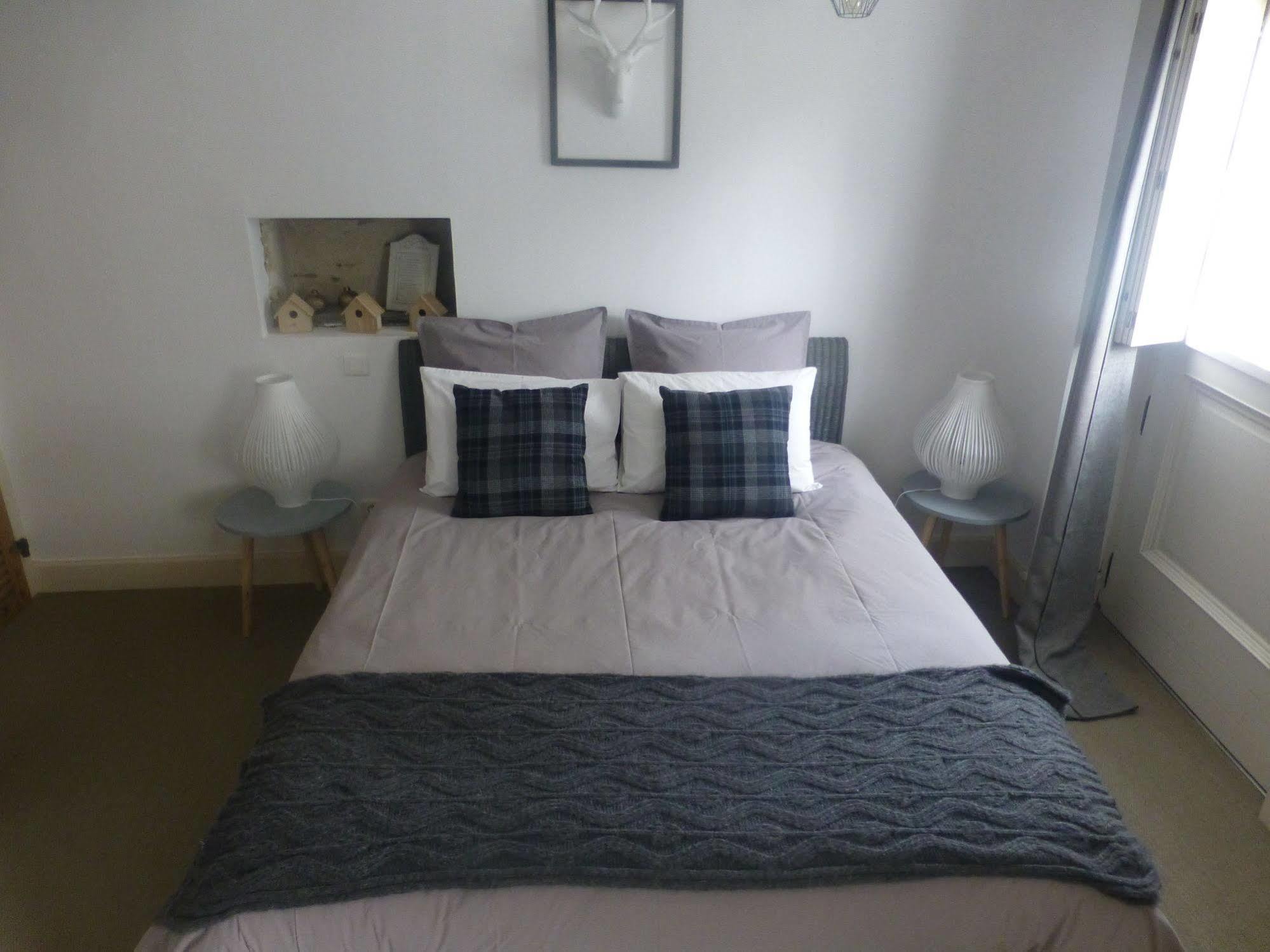 La Demeure Du Goupil Bed & Breakfast Brissac-Quince ภายนอก รูปภาพ