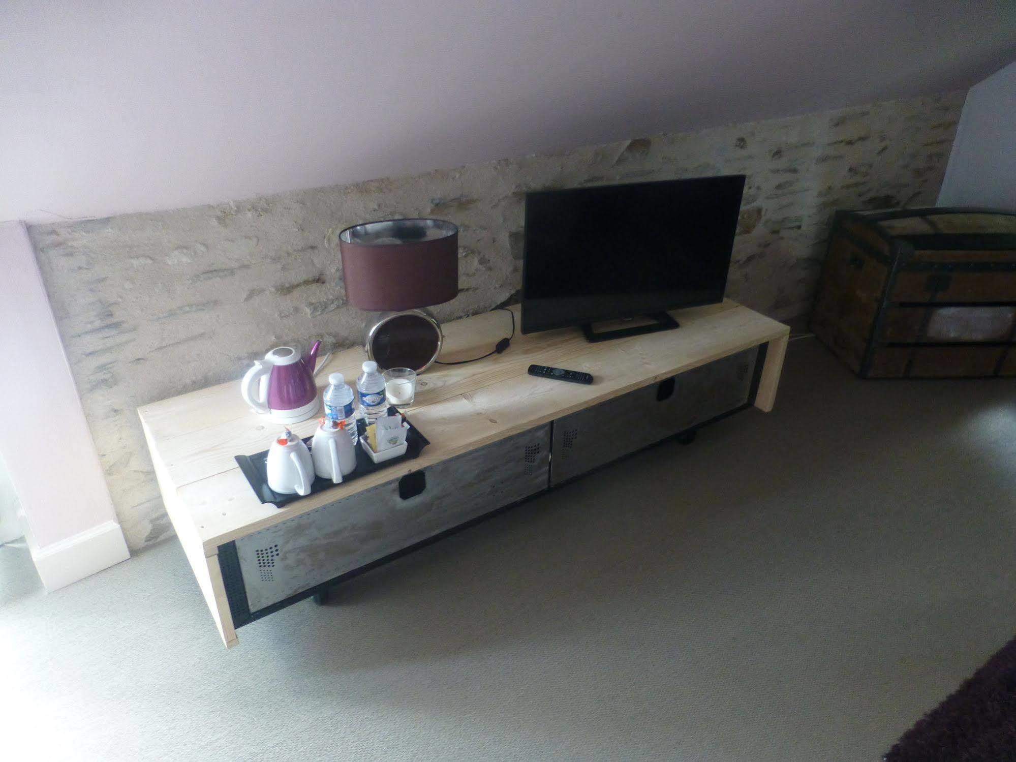 La Demeure Du Goupil Bed & Breakfast Brissac-Quince ภายนอก รูปภาพ
