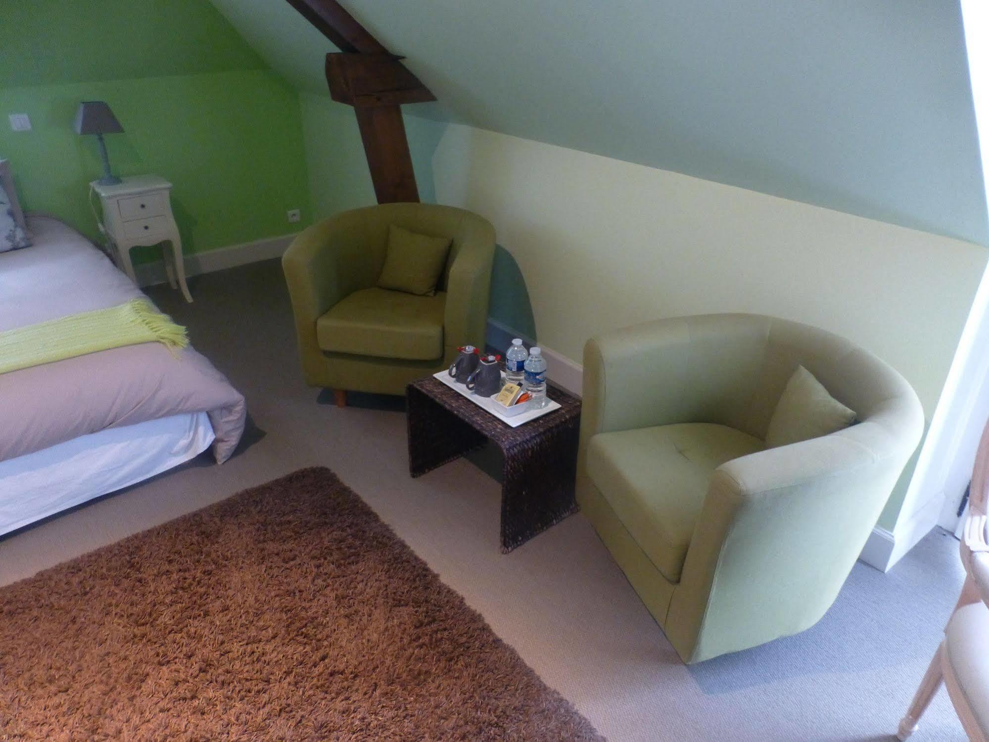 La Demeure Du Goupil Bed & Breakfast Brissac-Quince ภายนอก รูปภาพ